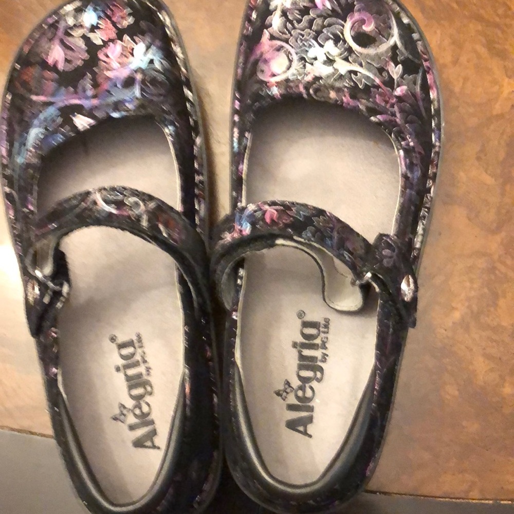 Alegria designer shoes by PG lite